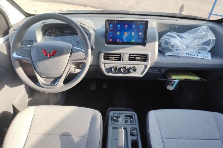 Used Wuling Yangguang 
