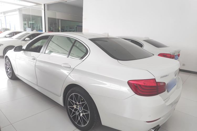 Used BMW 5 Series 2014 520Li Elegant Model
