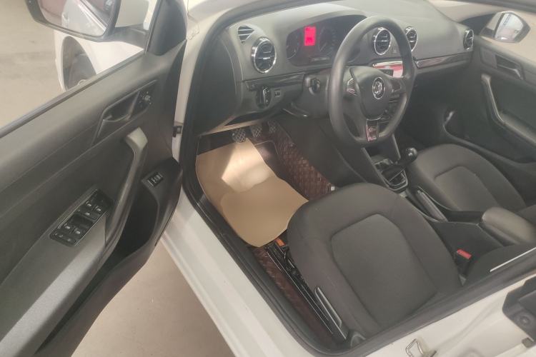 Used Volkswagen Jetta 2017 1.4L Manual Fashion Edition