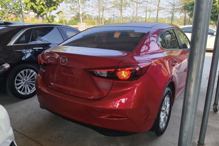 Used Mazda Mazda 3 Axela 2019 Cloud-Controlled Sedan 1.5L Automatic Luxury Model China VI Standard
