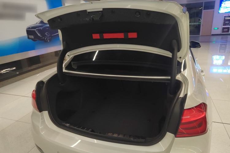 Used BMW 3 Series 2018 320Li Fashion Model
