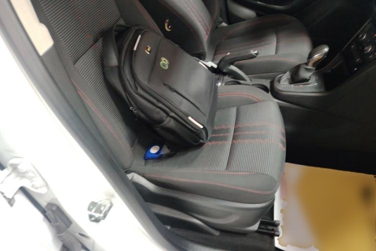 Used Buick Encore 2017 18T Automatic Two-Wheel Drive Urban Leading Model
