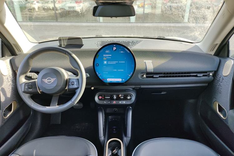 Used  Electric MINI COOPER 2024 452km COOPER SE Artist
