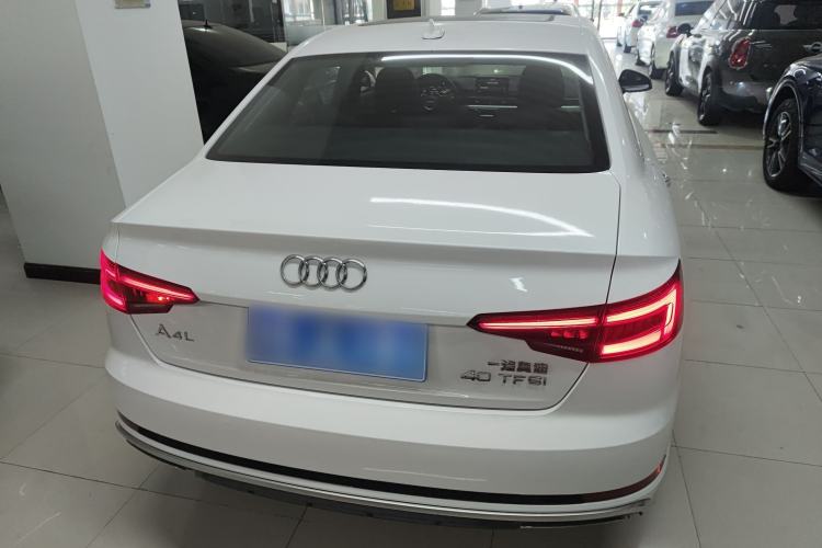 Used Audi A4L 2019 40 TFSI Fashion Edition China VI Emission Standard