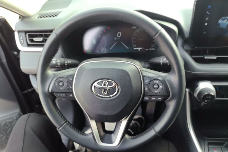 Used Toyota Wildlander 2023 Dual-Motor 2.5L E-CVT Two-Wheel Drive Luxury PLUS Edition
