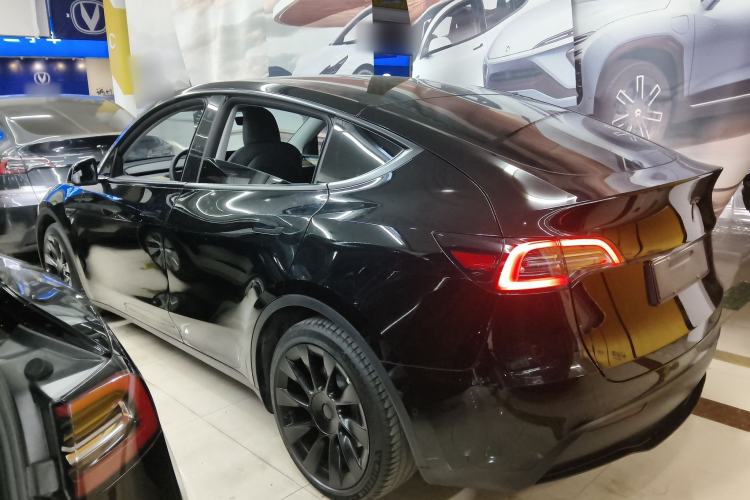 Used Tesla Model Y 2021 Standard Range Rear-Wheel Drive Version