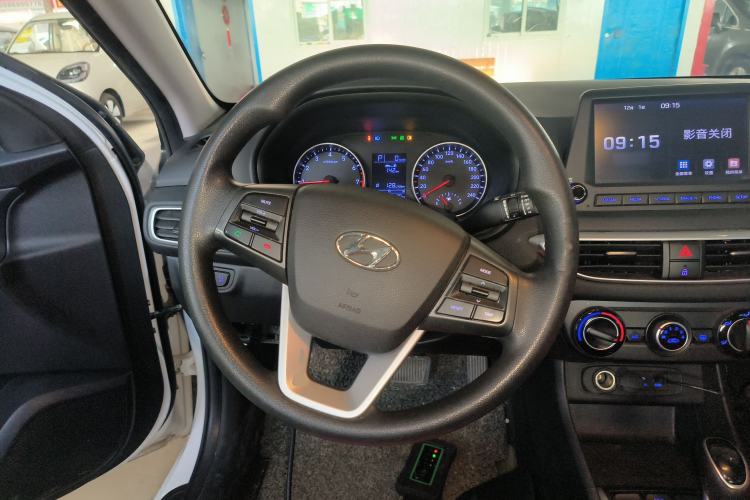 Used Hyundai Celesta 2017 1.6L Automatic Enjoyment Version GLS