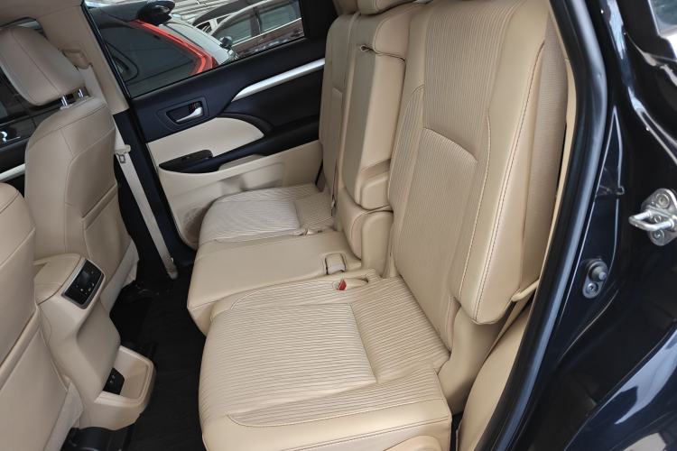 Used Toyota Highlander 2021 2.0T Two-Wheel Drive Elite Version 7-Seater