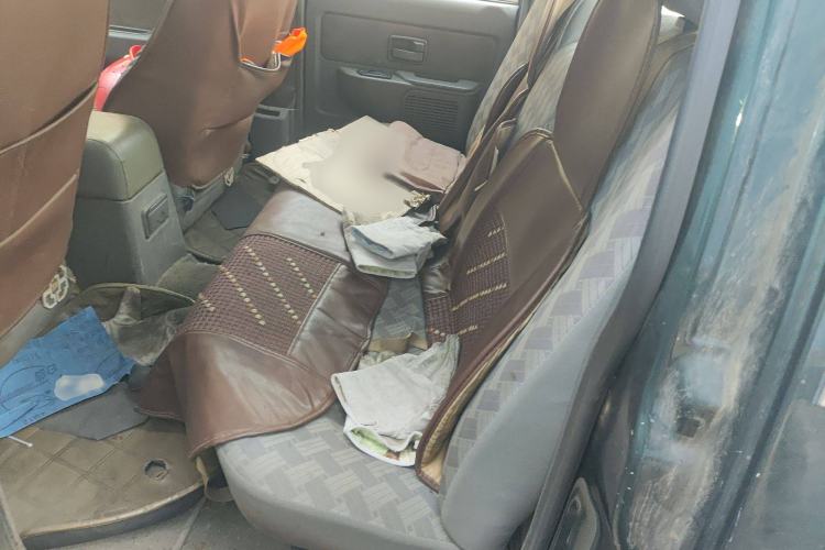 Used Isuzu Pickup 2009 2.5L 4x4 Base-Model Pickup Truck 4ZE3-MPI
