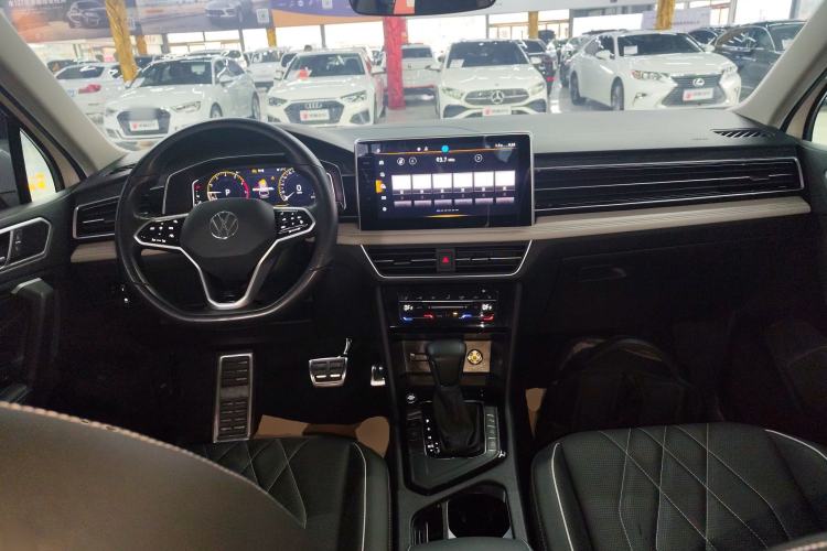 Used Volkswagen Tiguan L 2023 330TSI Automatic Two-Wheel Drive R-Line Enjoyment Edition