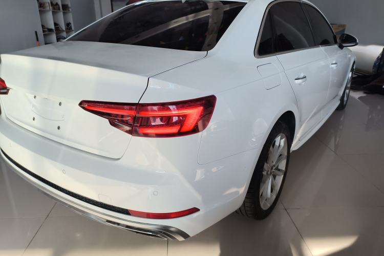 Used Audi A4L 2019 40 TFSI Fashion Version China V