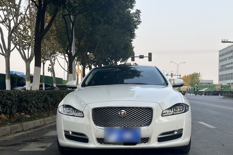 Used Jaguar XJ 2016 XJL 3.0 SC Four-Wheel Drive Panoramic Business Edition
