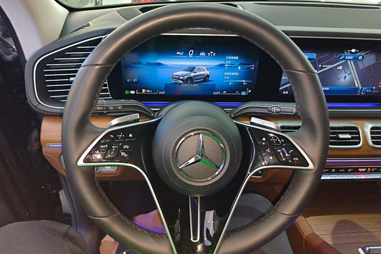 Used Mercedes-Benz GLE 2024 GLE 450 4MATIC Stylish Model
