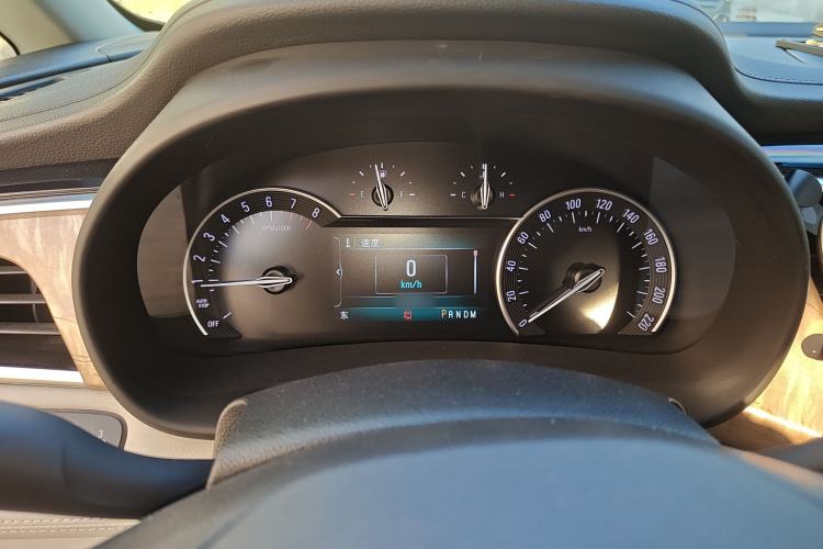 Used Buick GL8 2017 ES 28T Comfort Model China V Standard