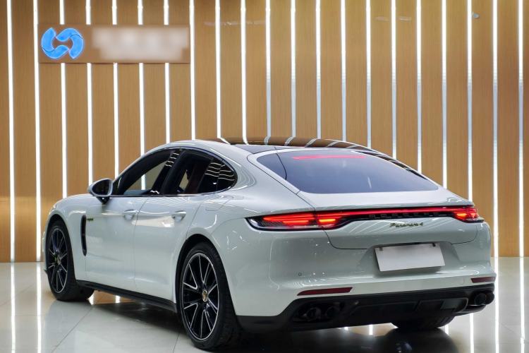 Used Porsche Panamera 2023 Panamera 4 E-Hybrid Platinum Edition 2.9T
