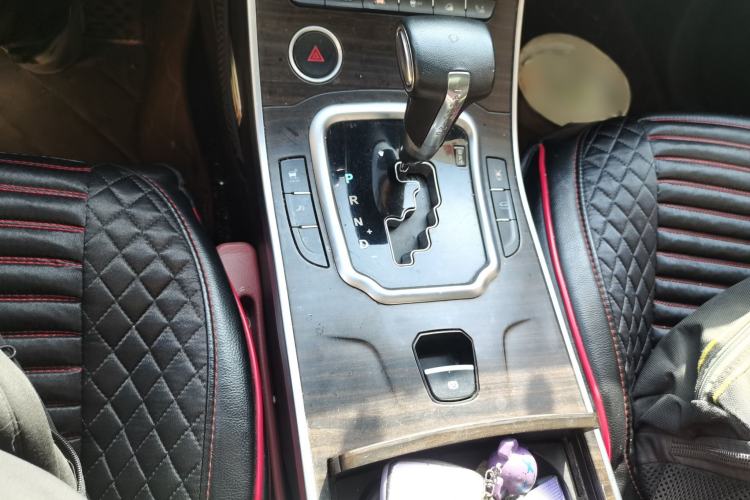 Used Land X7 2015 2.0T Panoramic Prestige Edition
