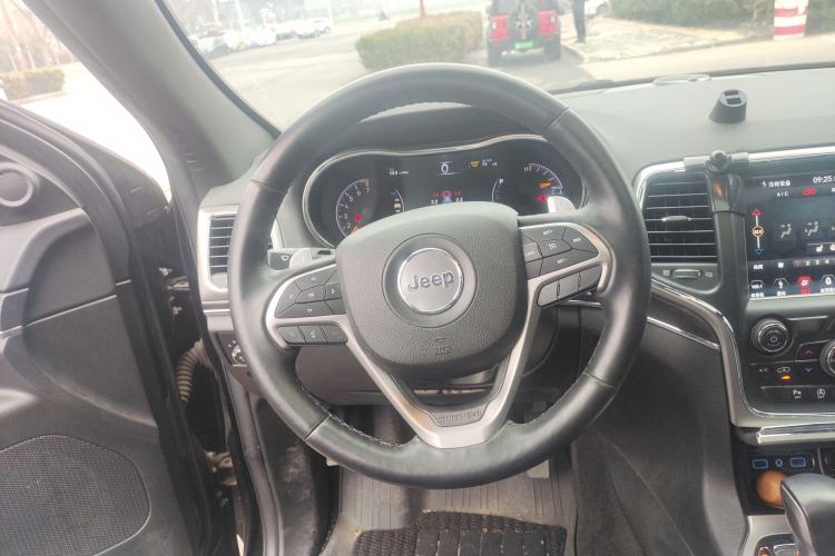 Used Jeep Grand Cherokee (Import) 2017 3.6L Elite Navigation Edition
