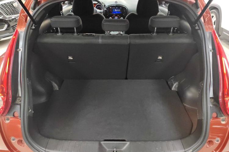 Used Infiniti ESQ 2014 1.6L Spontaneous Edition
