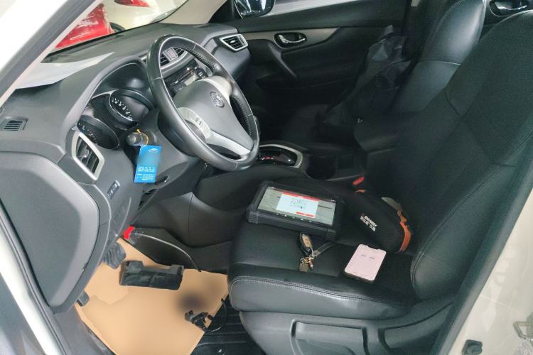 Used Nissan X-Trail 2015 2.0L CVT Comfort MAX Edition 2WD