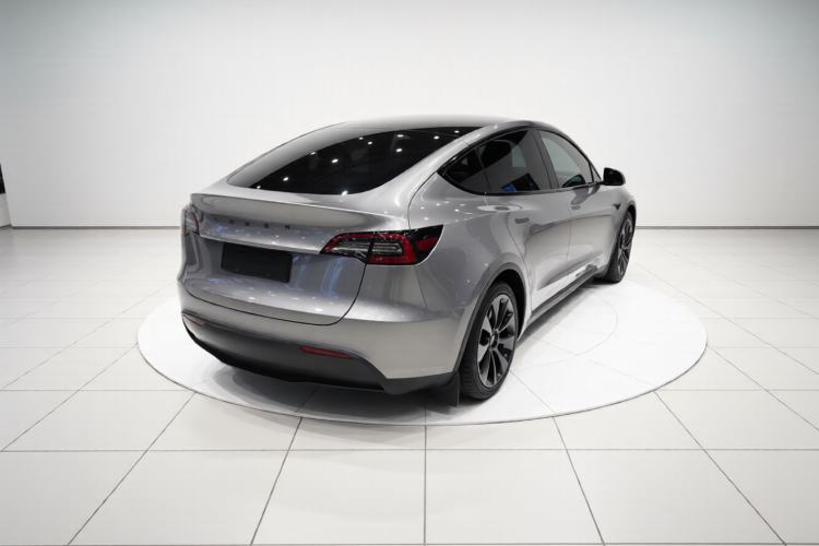 Used Tesla Model Y 2023 Rear-Wheel-Drive Version