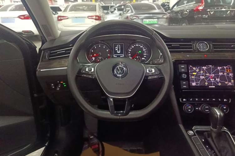 Used Volkswagen Magotan 2019 330TSI DSG Luxury Model China V Standard
