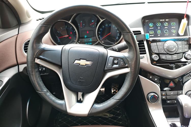 Used Chevrolet Cruze 2013 Hatchback 1.6L Automatic Luxury Model