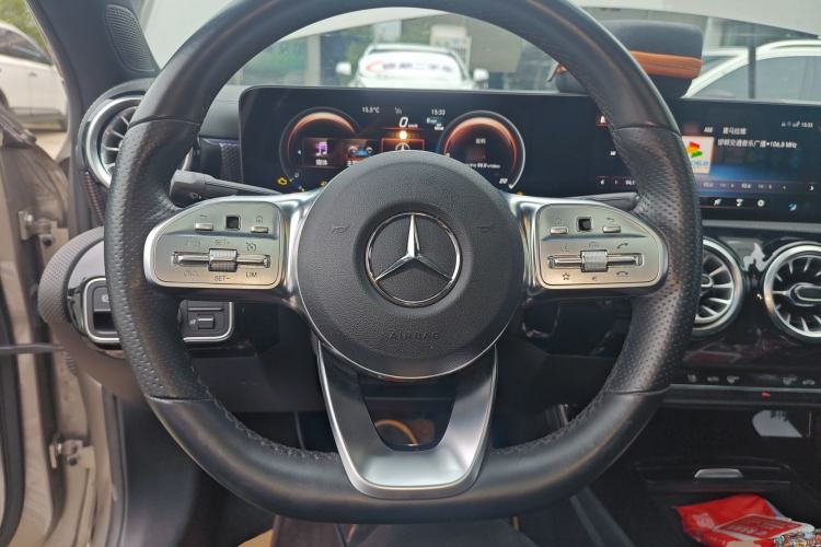 Used Mercedes-Benz A-Class 2022 Revised Version A 200 L Sport Sedan Fashionable Style