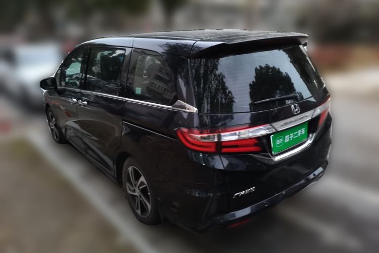 Used Honda Odyssey 2015 Revised 2.4L Luxury Edition