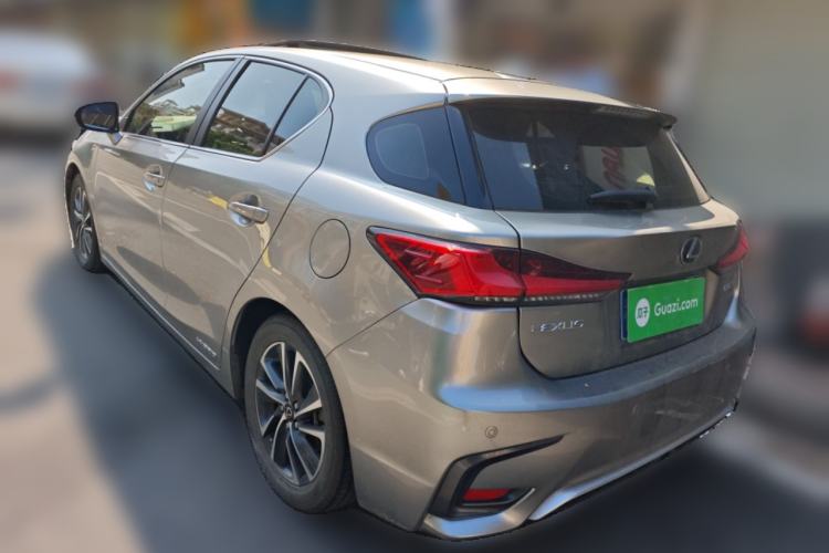 Used Lexus CT 2017 CT200h Comfort Edition Monochrome China VI
