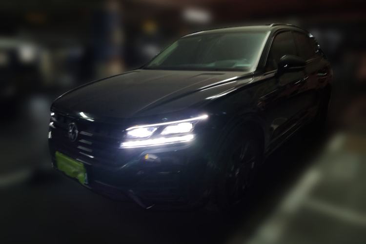 Used Volkswagen Touareg 2022 3.0 TSI Luxury Edition Black Diamond Sport Package