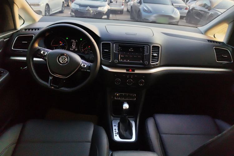Used Volkswagen Sharan 2018 380TSI Comfort Edition 7-Seater
