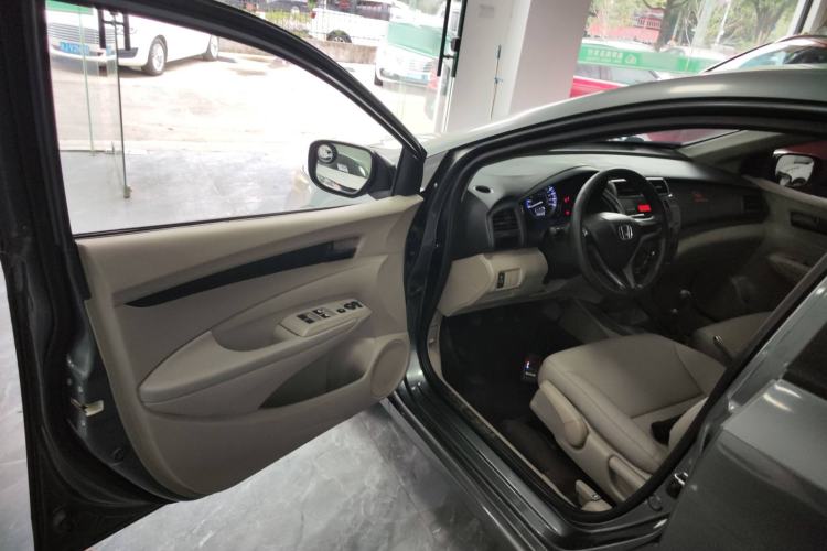 Used Honda City Classic 2012 1.5L Manual Comfort Edition
