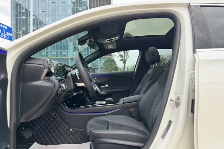 Used Mercedes-Benz A-Class 2021 A 200 L Sport Sedan Fashion Model
