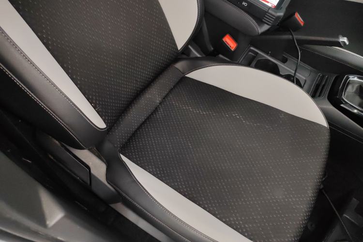 Used Volkswagen Tacqua 2023 200TSI DSG Joy-Connect Edition
