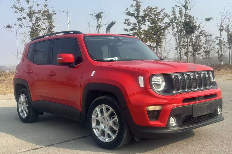 Used  Renegade 2019 220T Automatic Leading Edition
