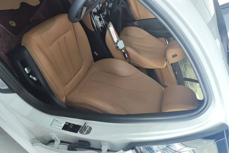 Used BMW 5 Series 2018 Restyled 530Li Leading Edition M Sport Package
