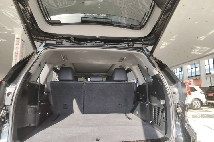 Used Toyota Highlander 2018 2.0T Four-Wheel Drive Prestige Version 7 Seats China VI Standard
