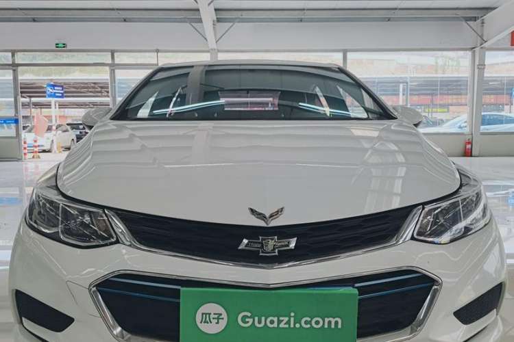 Used Chevrolet Cruze 2018 320 Automatic Pioneer Sunroof Edition
