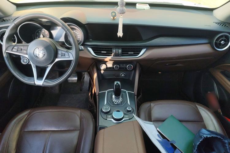 Used Alfa Romeo Stelvio 2017 2.0T 200HP Luxury Edition
