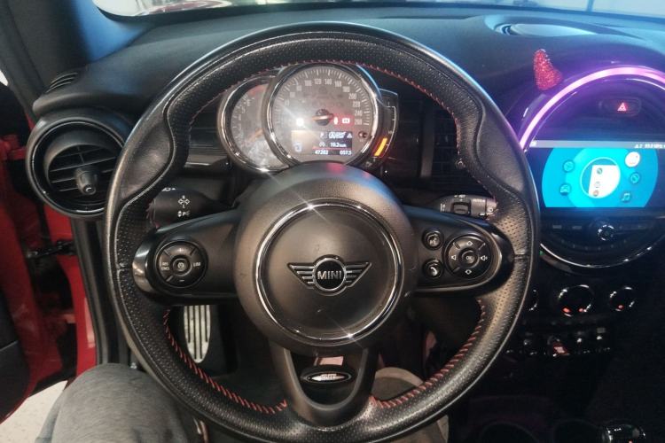 Used  MINI 2019 1.5T COOPER Racing Driver
