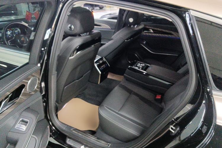 Used Hongqi H9 2020 2.0T Smart Connect Flagship Edition
