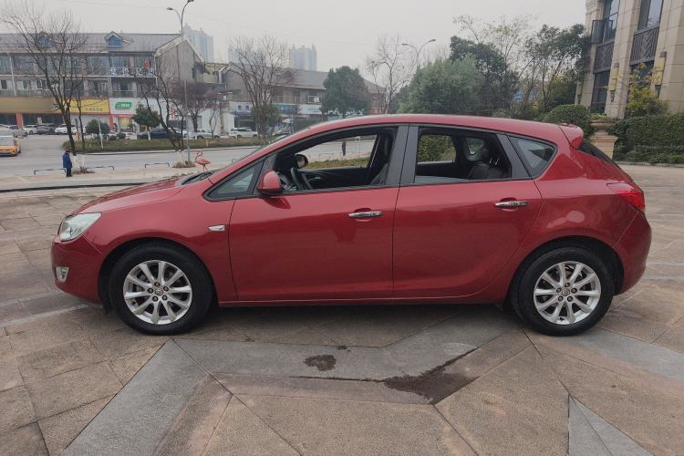 Used Buick GT 2014 XT 1.6L Automatic Fashion Edition
