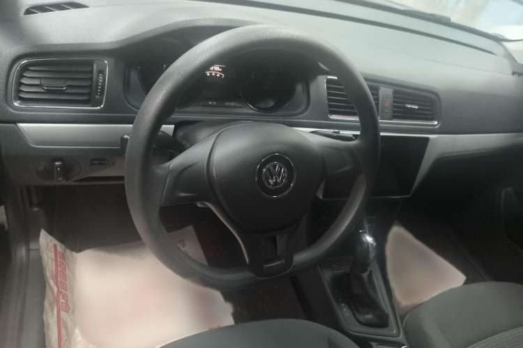 Used Volkswagen Lavida 2017 1.6L Automatic Fashion Edition
