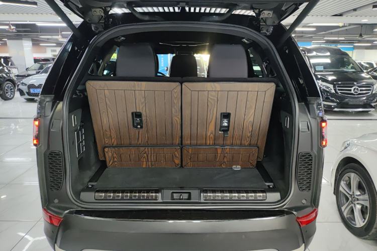 Used Land Rover Discovery 2020 3.0 SC V6 SE
