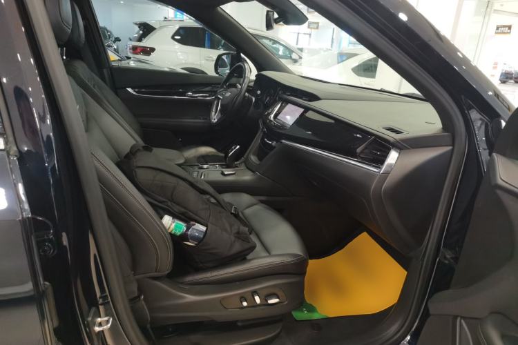 Used Cadillac XT6 2021 2.0T Six-Seater Four-Wheel-Drive Luxury Version