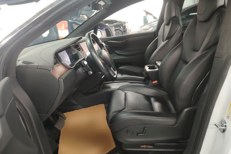 Used Tesla Model X 2019 Long-Range Version
