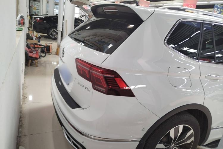 Used Volkswagen Tiguan L 2023 330TSI Automatic Two-Wheel Drive R-Line Enjoyment Edition
