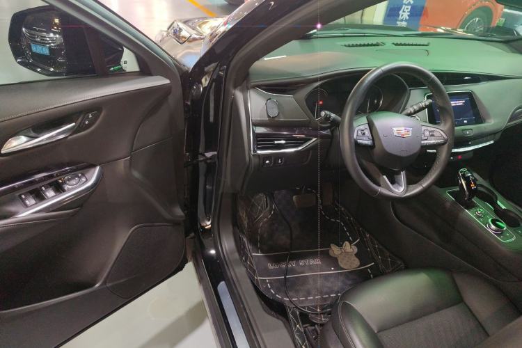 Used Cadillac XT4 2021 28T Two-Wheel Drive Tech Edition