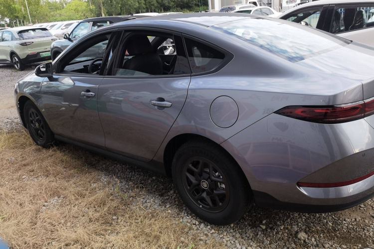 Used BYD Qin PLUS 2025 DM-i Smart Drive 55KM Leading Model
