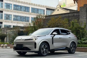 Used Lynk & Co 08 EM-P 2025 120km Long-Range Halo